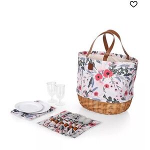 Floral Canvas picnic basket and dish set